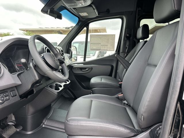 2026 Mercedes-Benz Sprinter 2500 Passenger 144 WB 4MATIC®