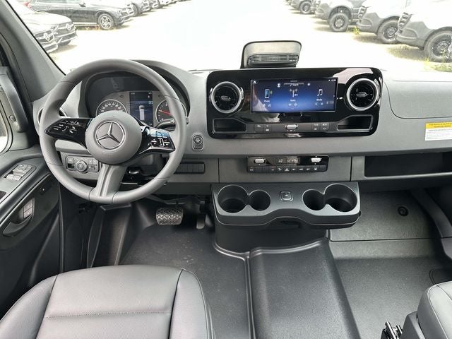 2026 Mercedes-Benz Sprinter 2500 Passenger 144 WB 4MATIC®