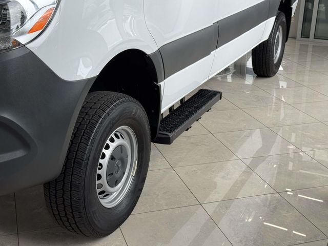 2024 Mercedes-Benz Sprinter 2500 Cargo 144 WB 4MATIC®