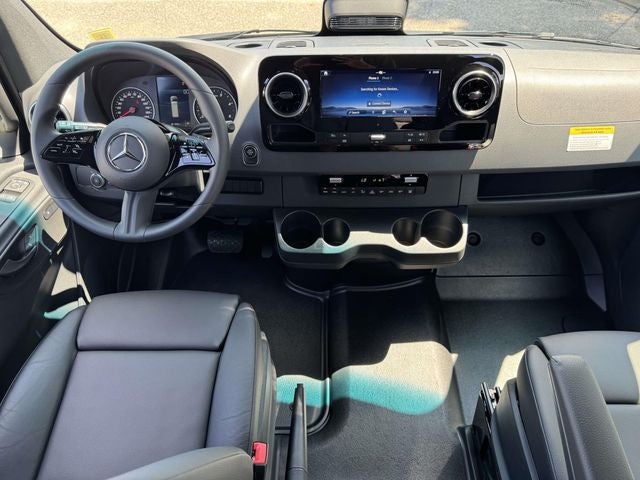 2025 Mercedes-Benz Sprinter 2500 Passenger 144 WB