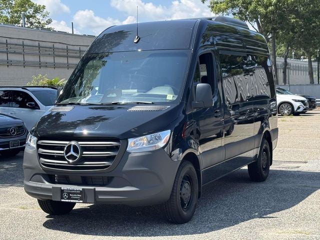 2025 Mercedes-Benz Sprinter 2500 Passenger 144 WB