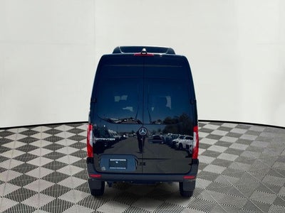 2025 Mercedes-Benz Sprinter 2500 Passenger 144 WB