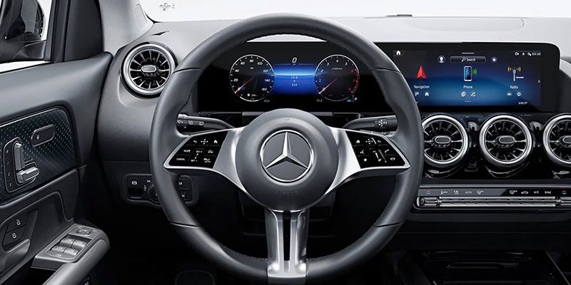 Mercedes-Benz Steering Wheel & Digital Cockpit